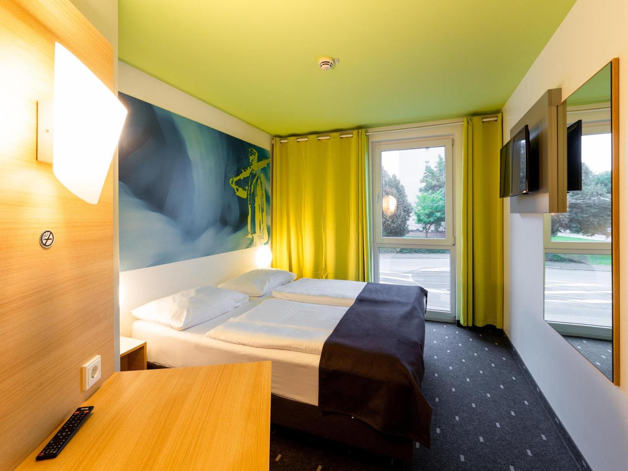 B&B Hotel Krefeld Exterior photo