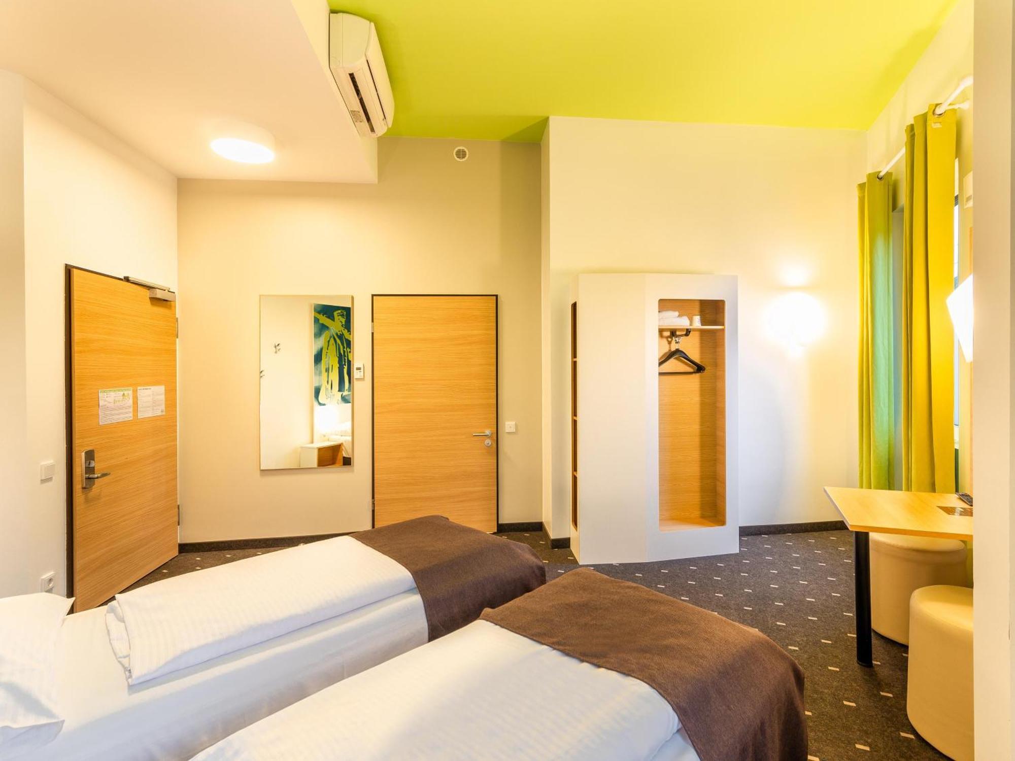 B&B Hotel Krefeld Exterior photo
